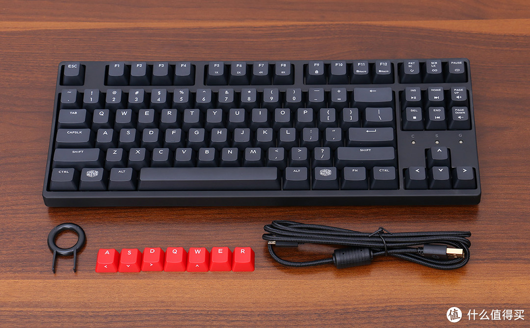 半价斐尔可,87 or 104?COOLERMASTER 酷冷至尊 烈焰枪87 V2 机械键盘 与 烈焰枪XT 对比体验