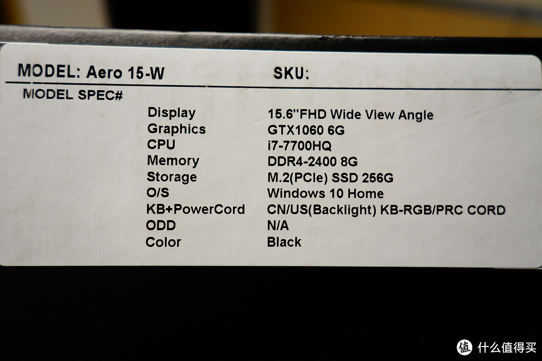 史上最风骚的游戏本？GIGABYTE 技嘉 “赢刃” Aero 15 开箱及简单心得