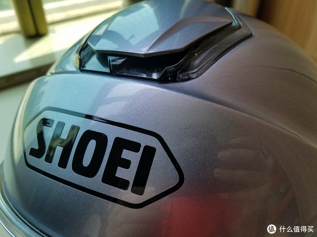 好像是第一个 SHOEI J-Cruise头盔开箱 口袋戏法