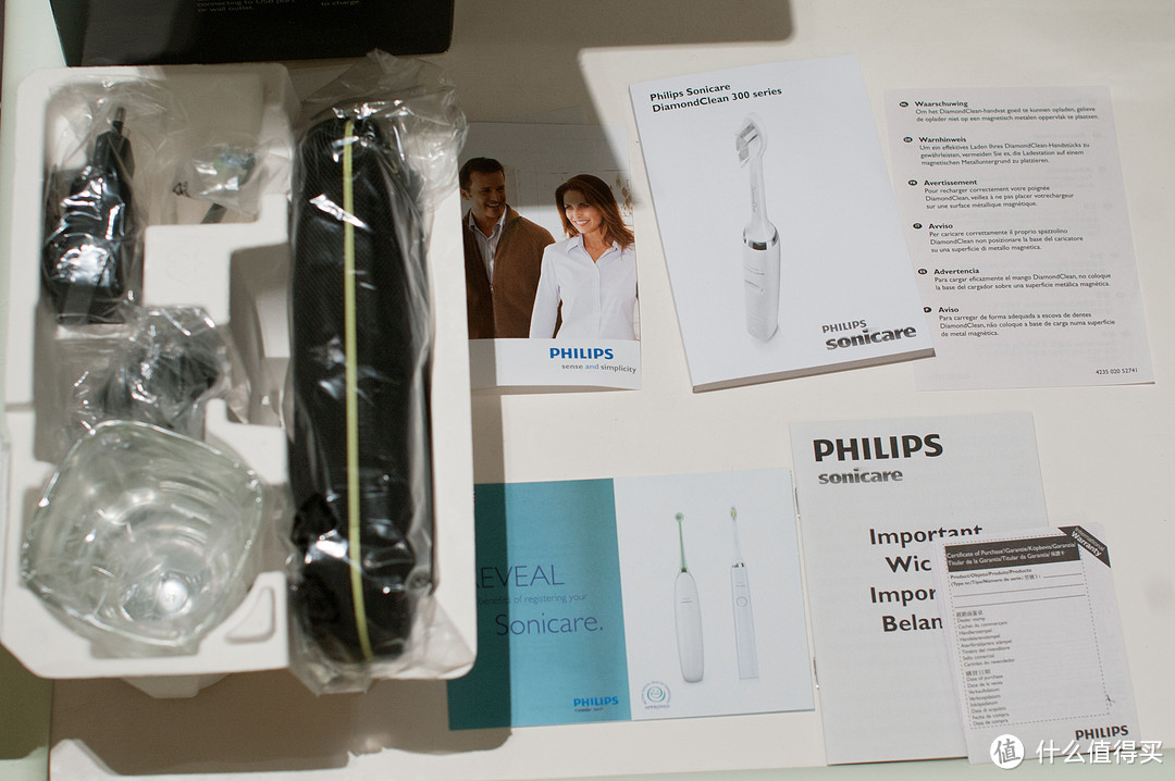 篇三：Philips 飞利浦Sonicare DiamondClean 电动牙刷（黑色）