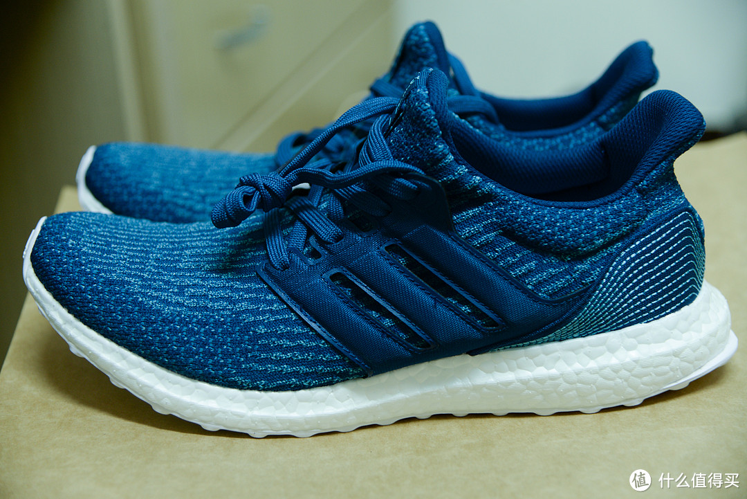 #原创新人#脚踩一片海洋 adidas 阿迪达斯 UltraBOOST Uncaged PARLEY 跑鞋