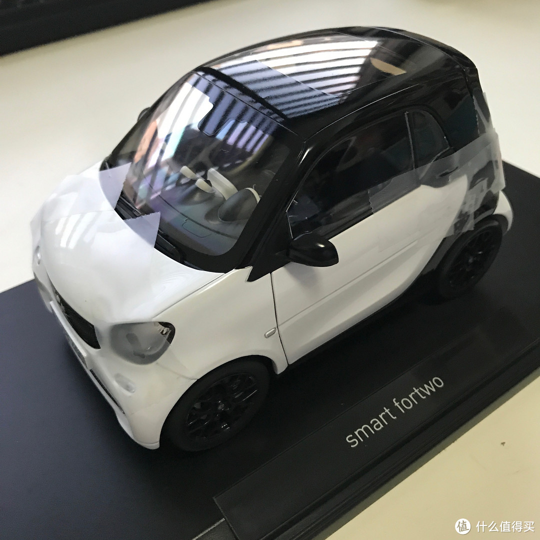 大小smart的相遇——简评 NOREV smart fortwo C453 1:18 车模