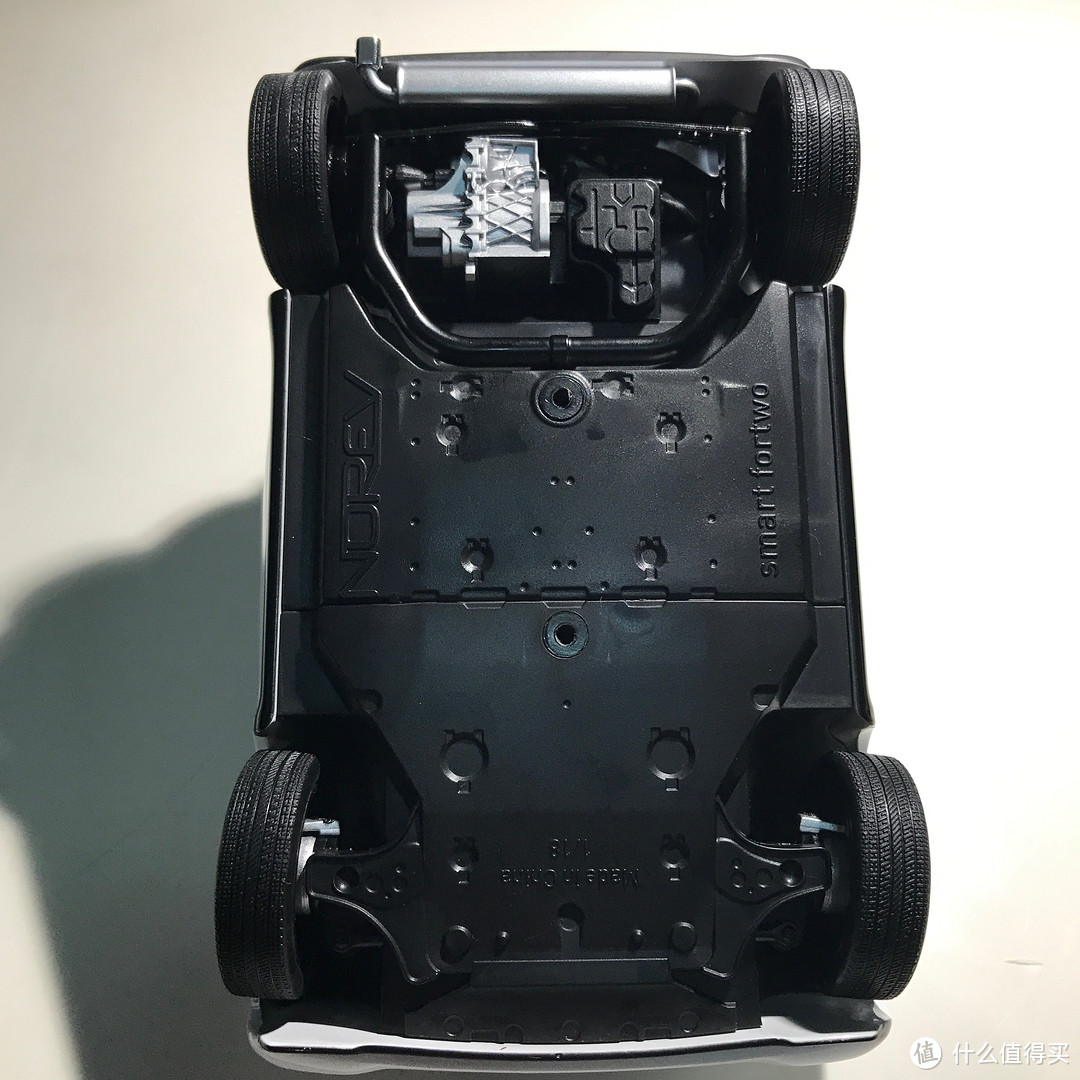 大小smart的相遇——简评 NOREV smart fortwo C453 1:18 车模