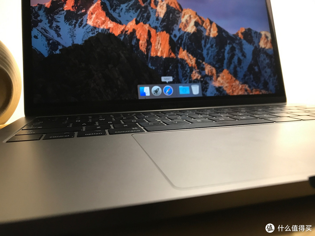 爱你却终成遗憾：Apple 苹果 MacBook Pro 2017款 带Bar内存定制款笔记本电脑 入手体验