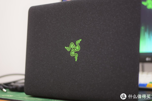 披着蛇皮的mbp--雷蛇灵刃2015款