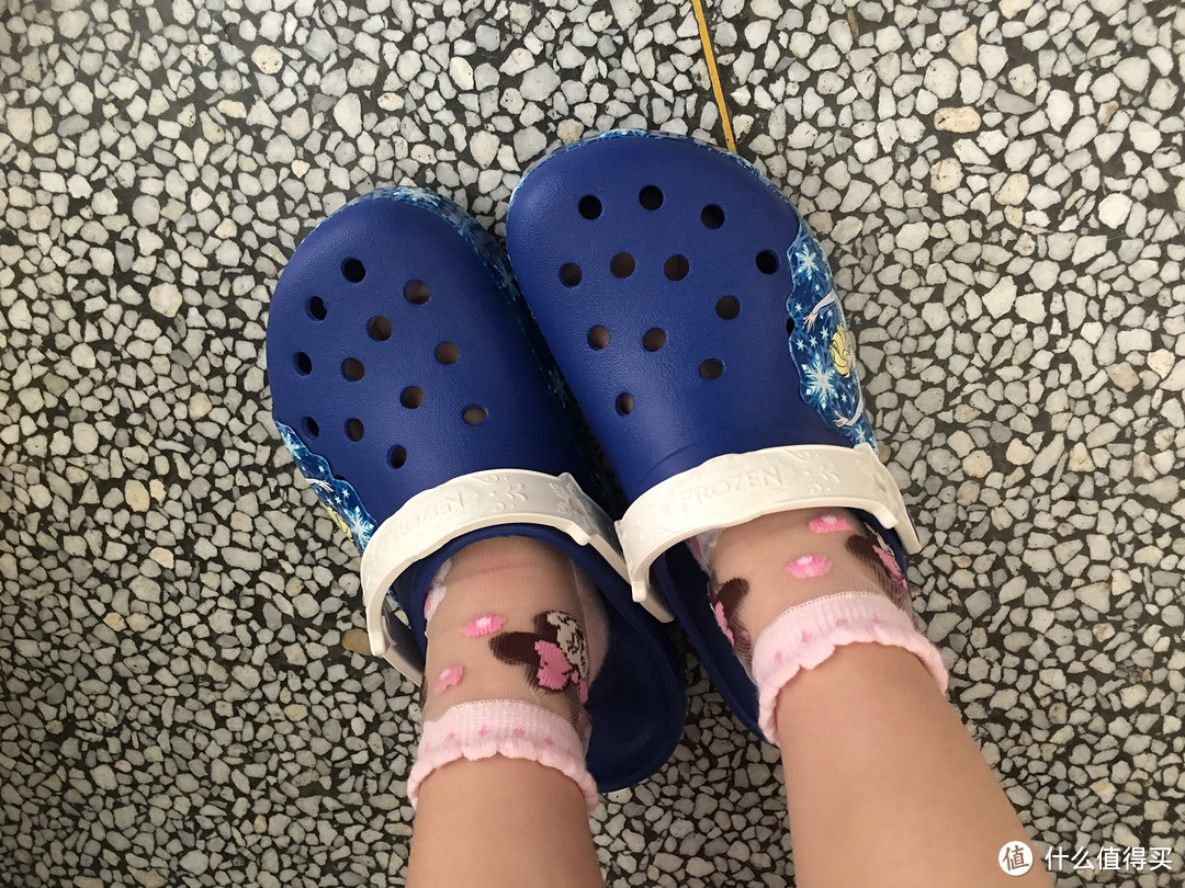 四双crocs开箱记