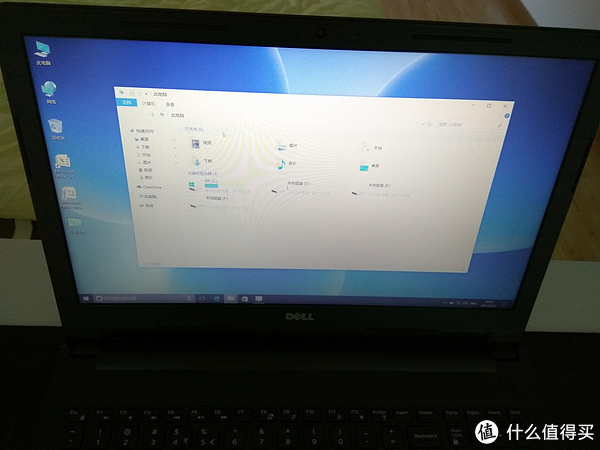 戴爾靈越3567筆記本電腦使用體驗開機電池屏幕