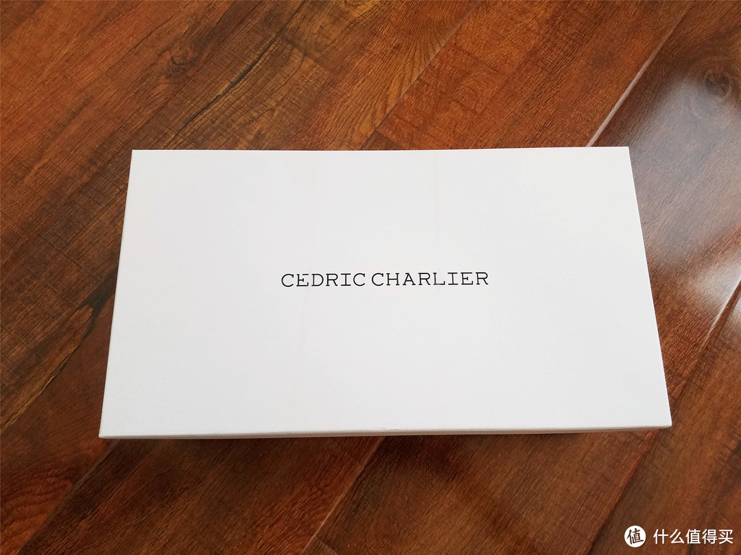 喂！你这样飘飘欲仙真的好吗 —— Cédric Charlier 蝴蝶结小白鞋