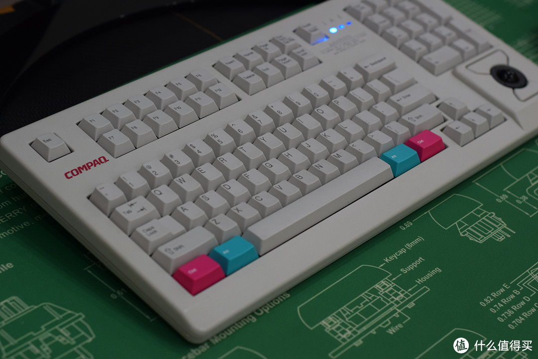 #本站首晒# 这也许是你这辈子都不会碰到的机械键盘 — COMPAQ 康柏 G80-11801 开箱简评