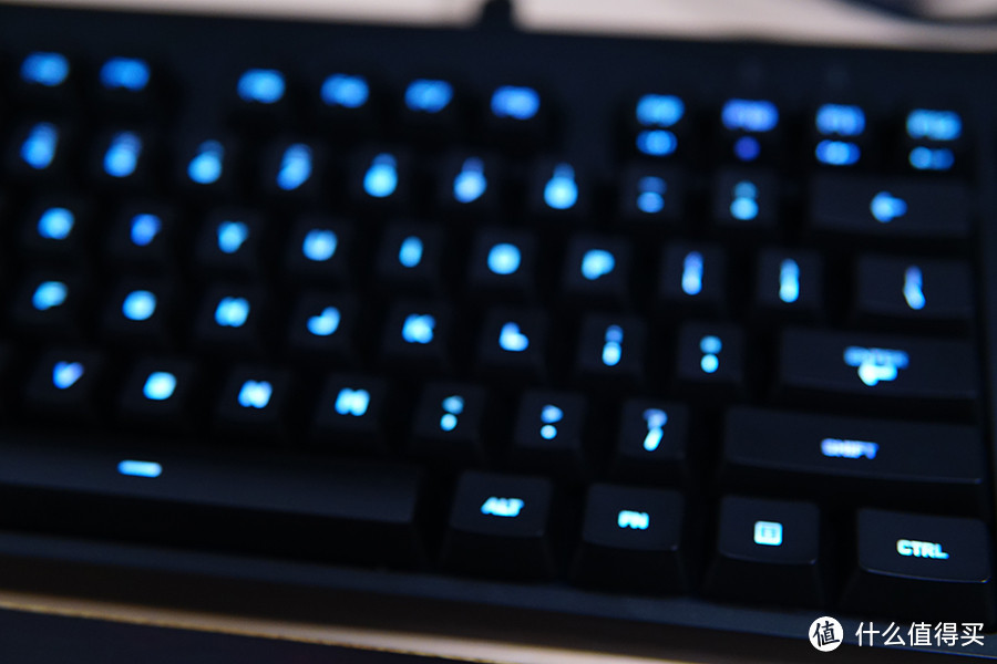 #本站首晒# Logitech 罗技 G PRO 机械键盘 开箱