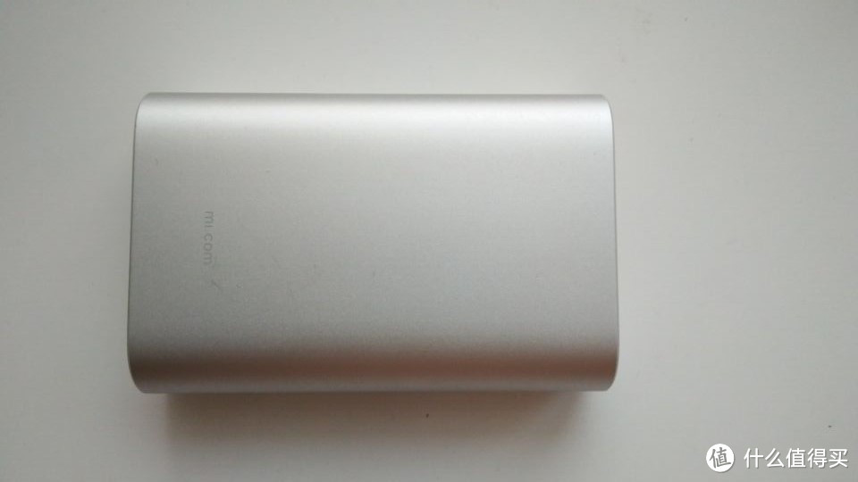 MI 小米 10000mAh 移动电源 简单开箱使用