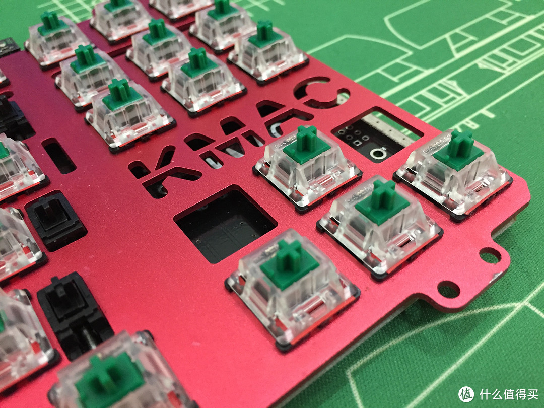 文能桌面打字,武能打架当砖。重达4KG的韩国客制化,kmac2.0使用简评。