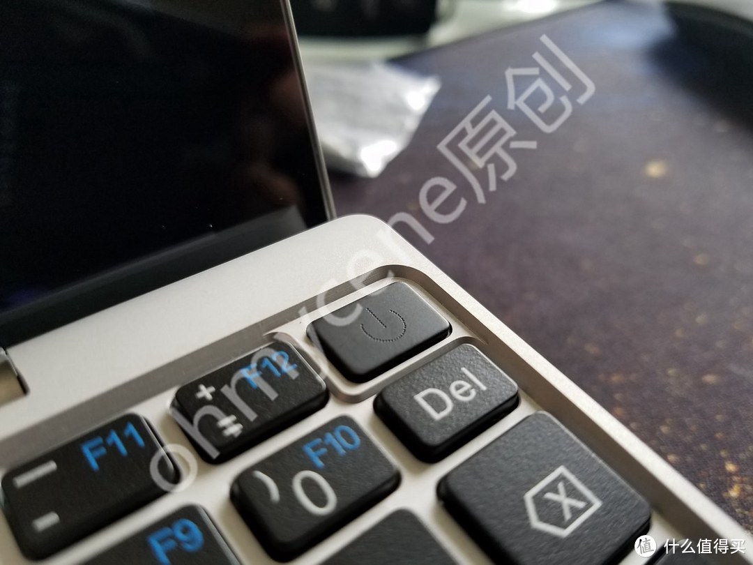 正统UMPC最强作 —— GPD Pocket T2 内测版 评测