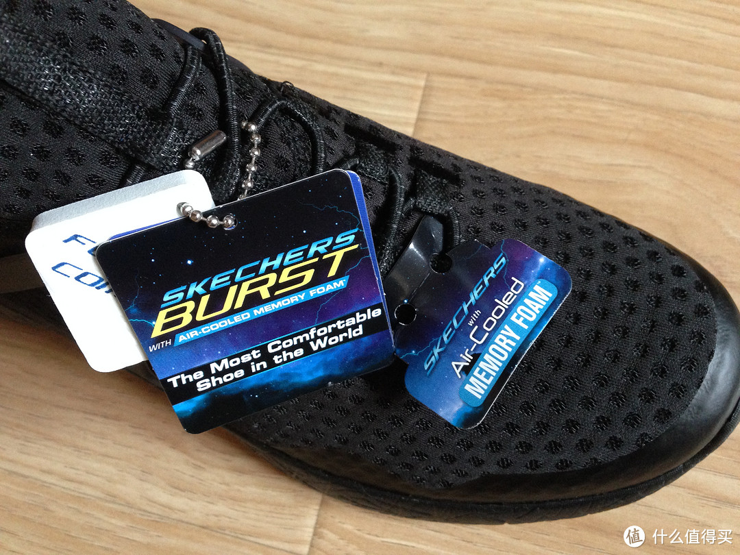 换双鞋去走！SKECHERS 斯凯奇 Burst 52115/BBK 开箱