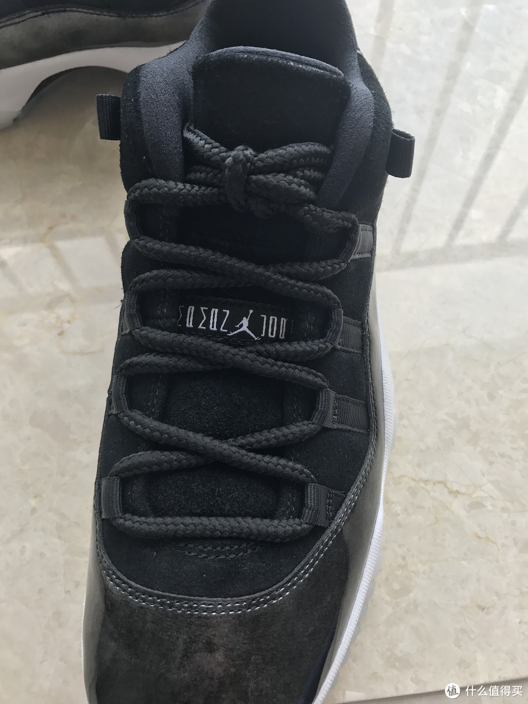 期待已久的低帮“大魔王” Air Jordan 11 Low “Barons”