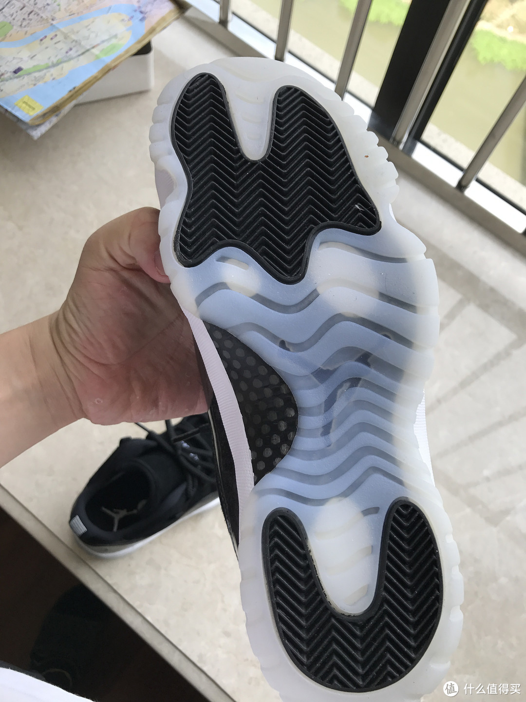 期待已久的低帮“大魔王” Air Jordan 11 Low “Barons”