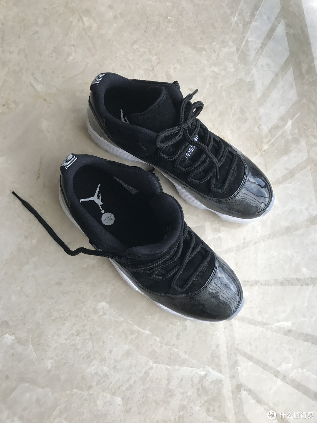 期待已久的低帮“大魔王” Air Jordan 11 Low “Barons”