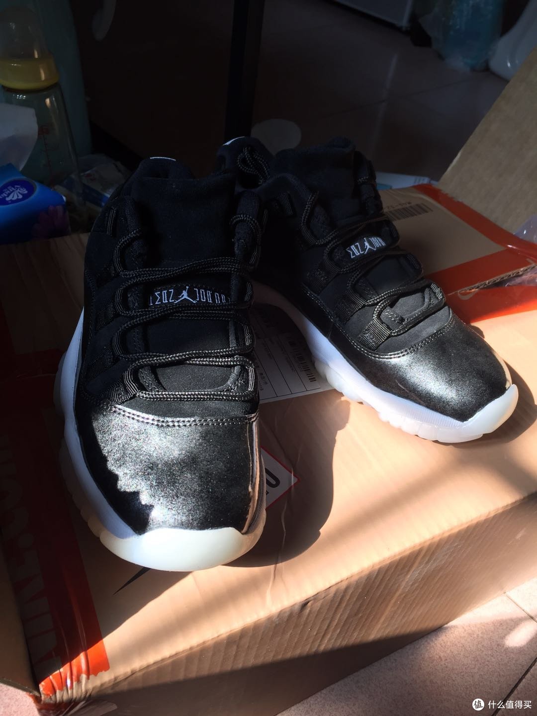 送给老婆的礼物：Air Jordan 11 Low “Barons” GS版