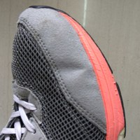 阿迪达斯  Adizero Boston 5跑鞋使用总结(平衡性|优点|缺点)