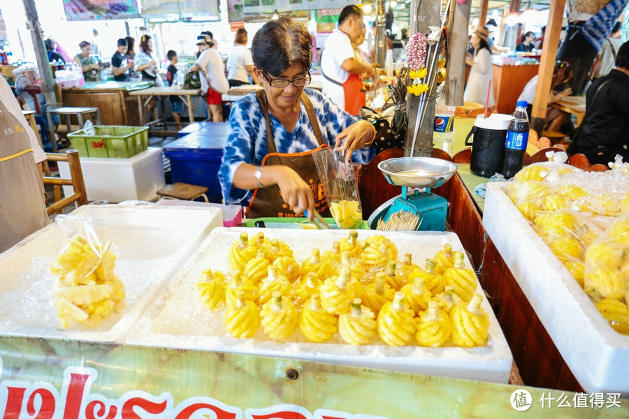 99%的游客都不知道的泰国水上市场！美食多，游客少，就隐藏在曼谷