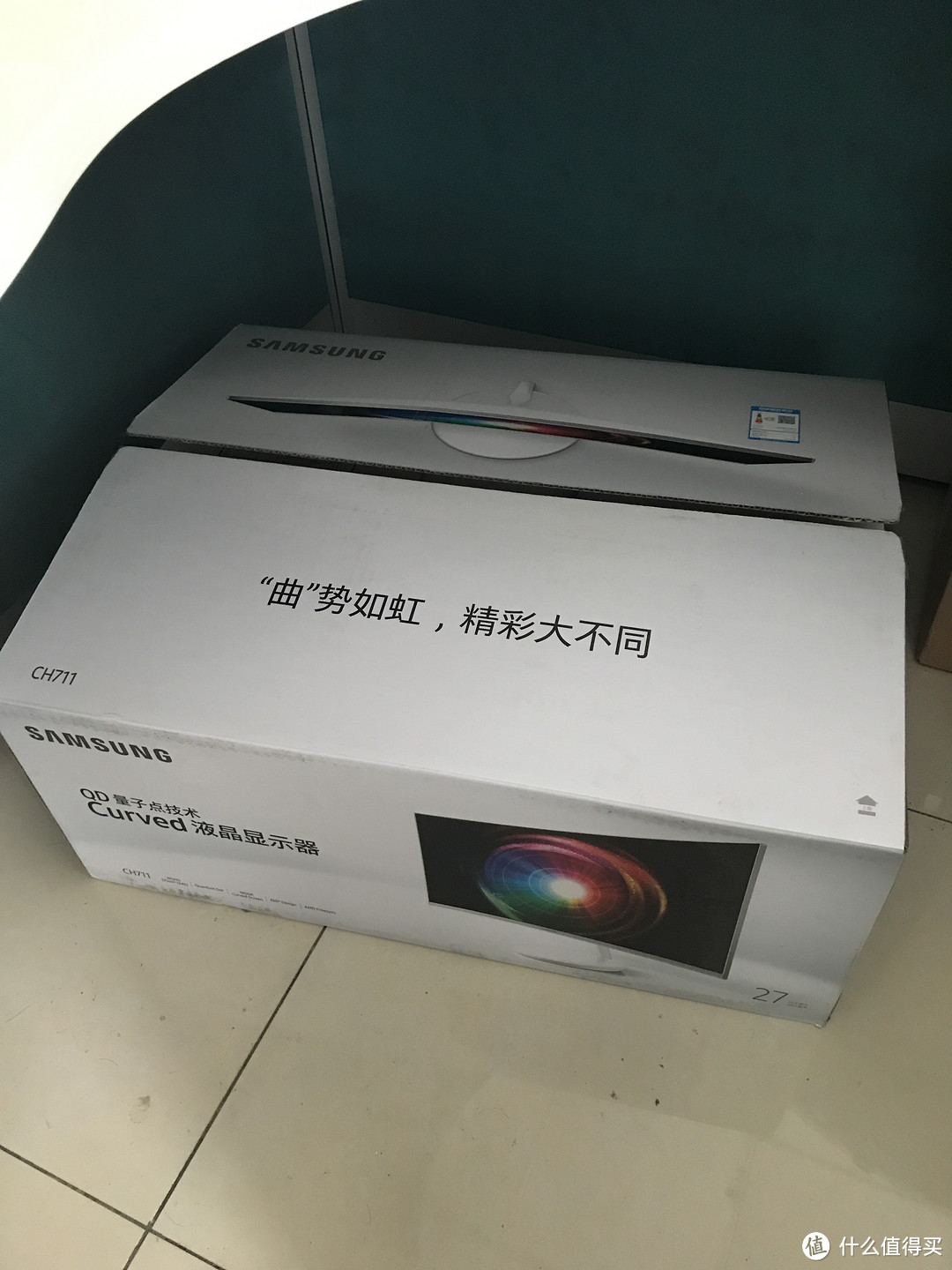 SAMSUNG 三星 C27H711Q 曲面显示器 开箱