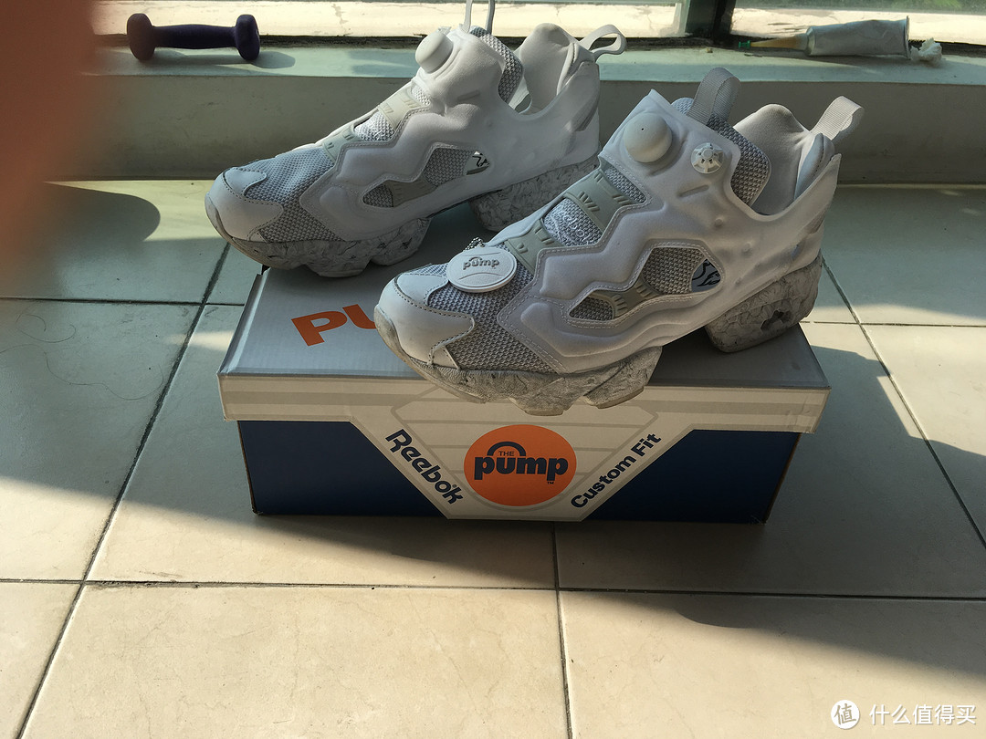 他强任他强，清风浮山岗，你说丑就丑，苍天向北斗--REEBOK PUMP FURY