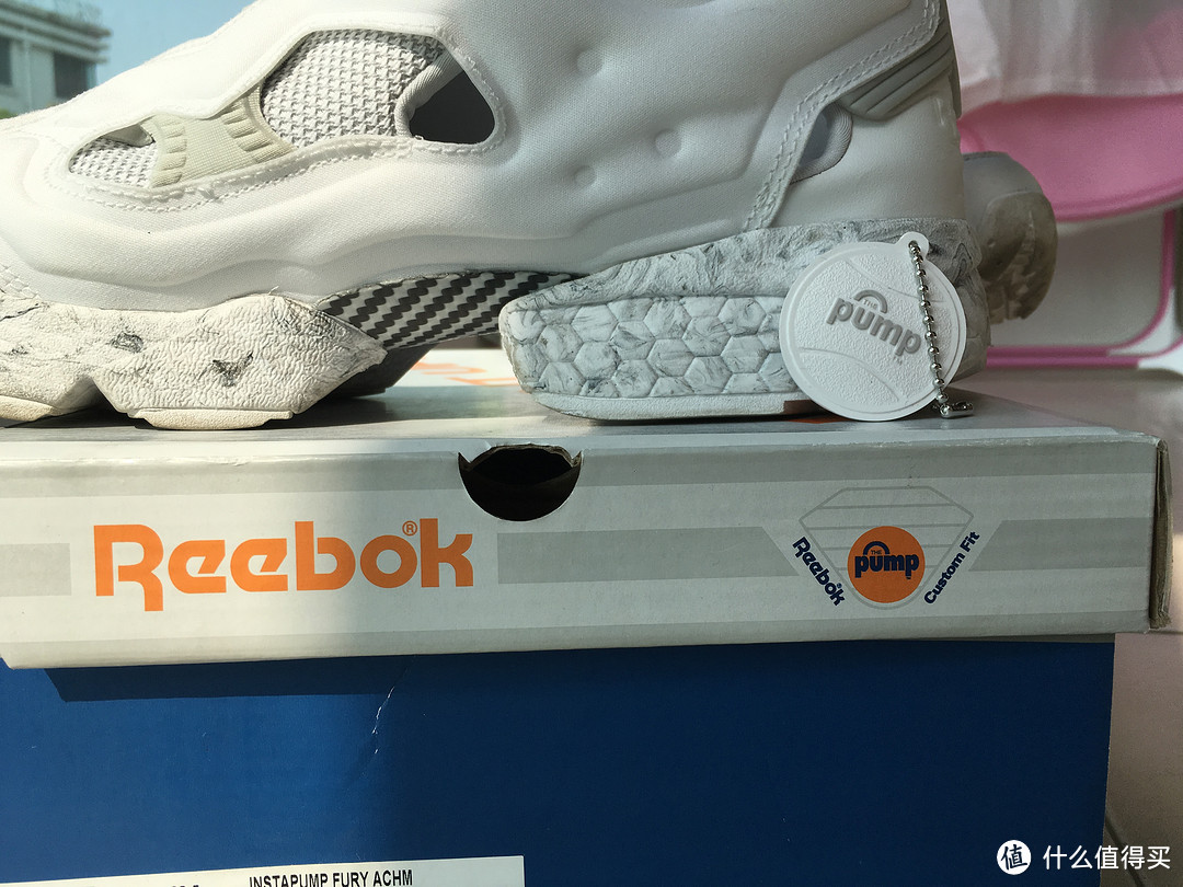 他强任他强，清风浮山岗，你说丑就丑，苍天向北斗--REEBOK PUMP FURY