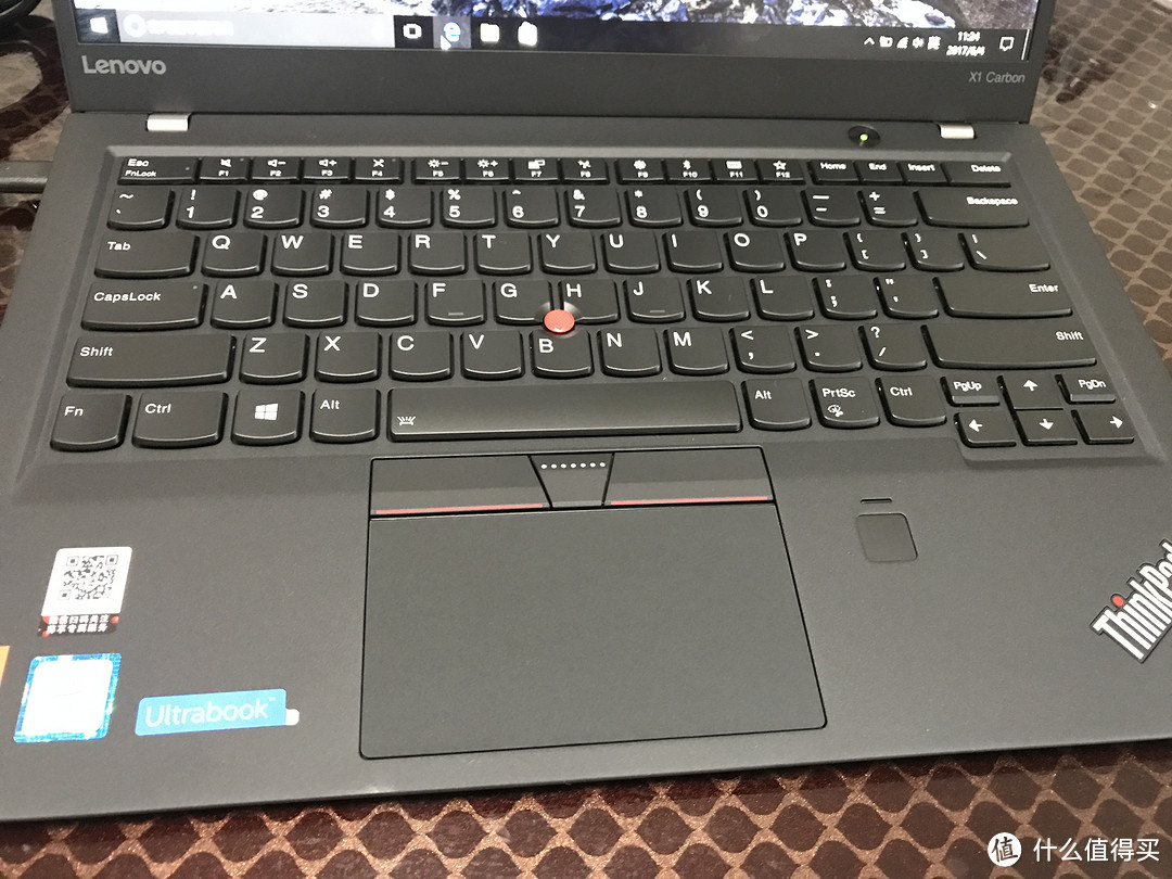 ThinkPad X1 Carbon 2017 14英寸轻薄笔记本 开箱评测：用不坏的TP，没有创新的联想