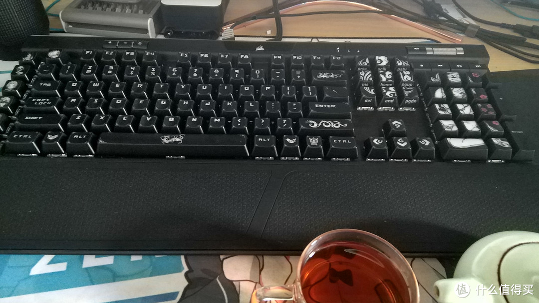 贼船光污染新旗舰：美商海盗船 K95 RGB PLATINUM 茶轴机械键盘 开箱！