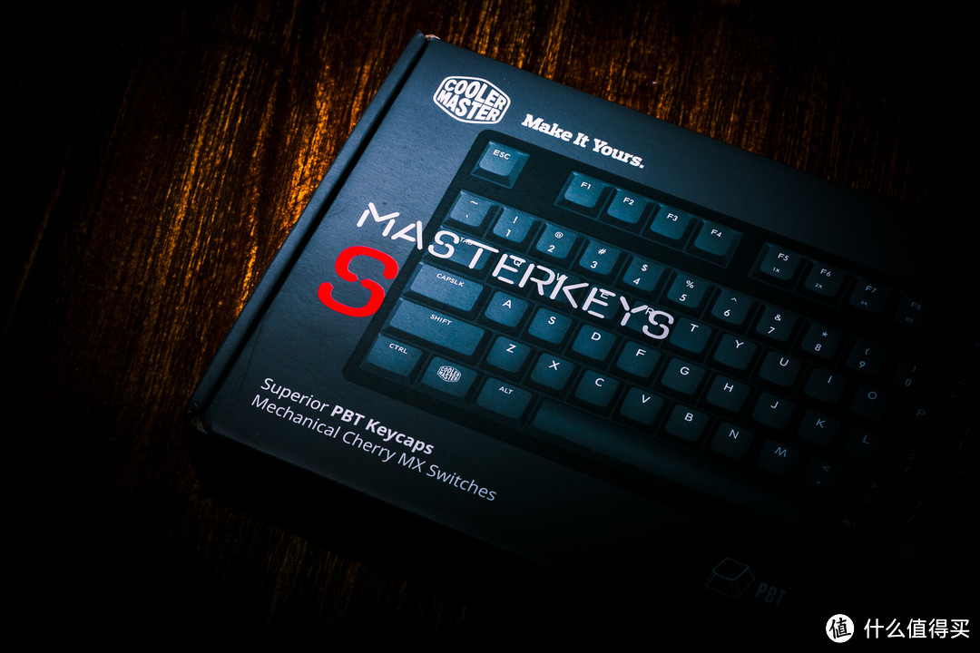入手COOLERMASTER 酷冷至尊 MasterKeys Pro S  烈焰枪V2 机械键盘 体验评测