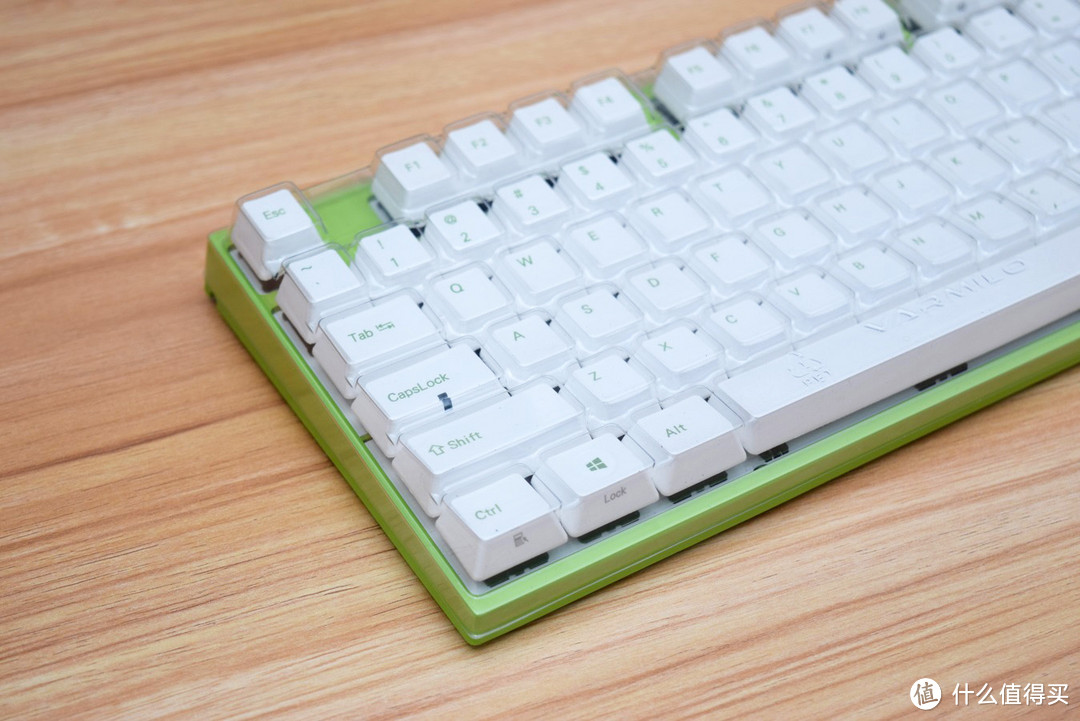 墨守成规与追随潮流：Varmilo 阿米洛 VA87M 草木绿1 机械键盘