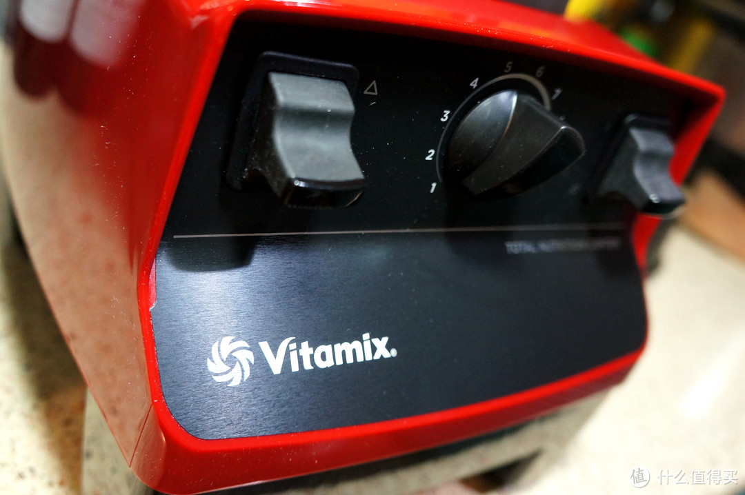 “简单就是风格”的暴力美学 — Vitamix 维他密斯 TNC5200 破壁料理机 开箱晒单