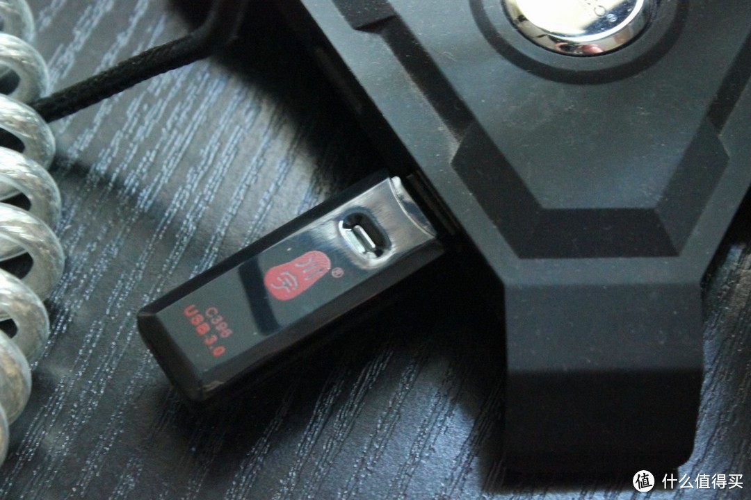 漂亮好用——川宇SD、TF多功能合一USB3.0高速读卡器