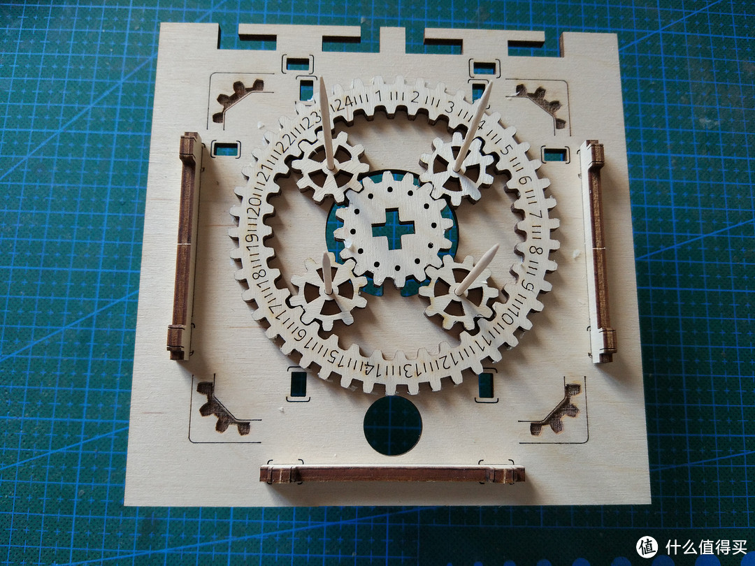 拼插模型晒单：Ugears 乌克兰 木质机械传动模型 密码箱