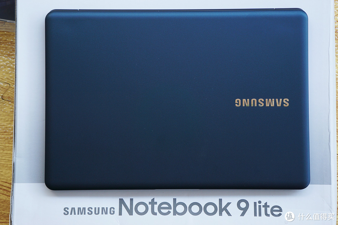 #本站首晒# 因为清货才买你，SAMSUNG 三星Notebook9 lite 910S3L白、黑色 笔记本电脑 开箱