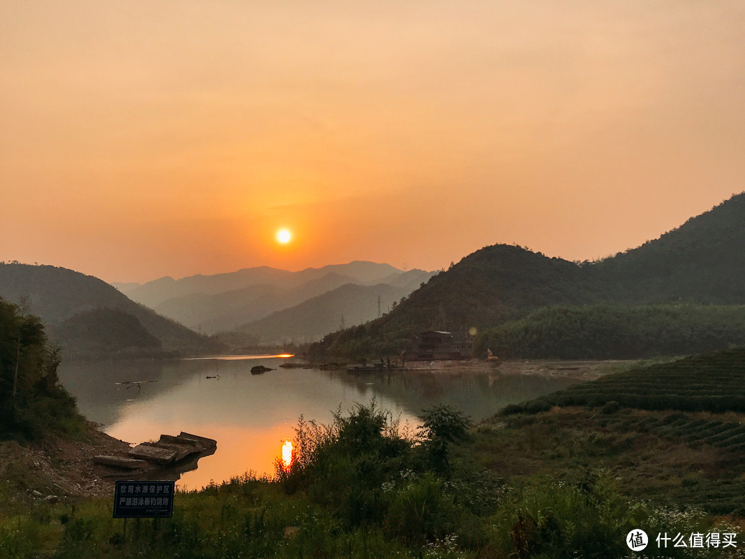 下山之后拍到的夕阳