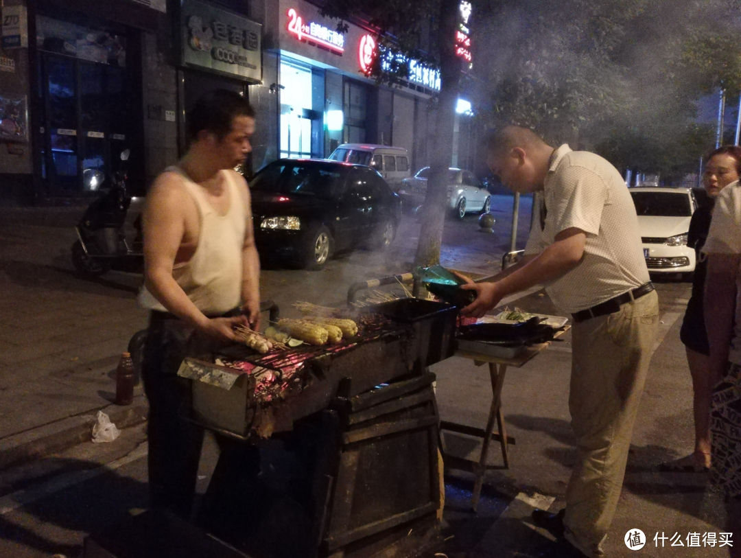 在湘西烧烤“包围”下，找寻一串长沙口味牛肉串~