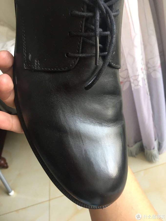 右脚蹭的