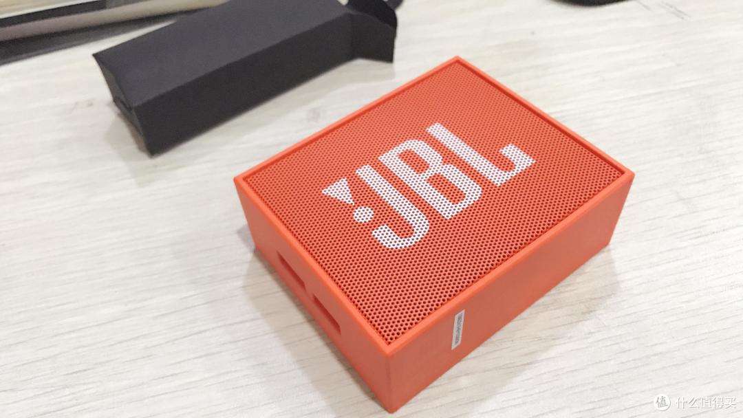 开箱 真的很小 的 蓝牙音响 jbl go
