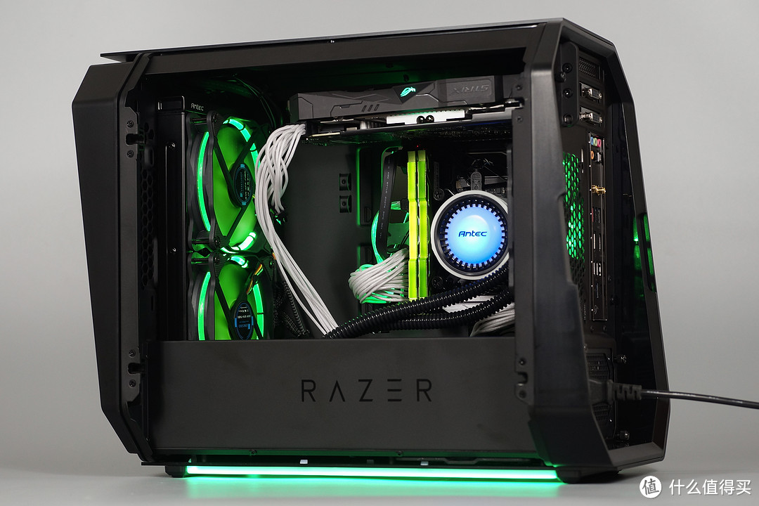 安钛克 Cube-Razer + i5-7600K + ROG Z270ITX 雷蛇主题装机秀