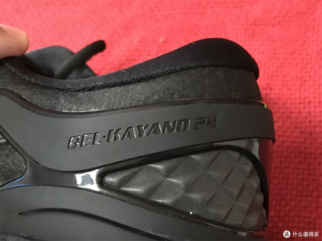 买了不穿，可就是忍不住 — ASICS 亚瑟士 GEL-KAYANO 24 男士慢跑鞋 开箱