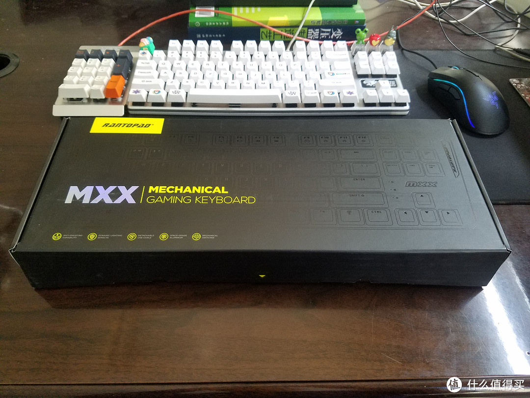 “心愿达成” 用最低的成本客制化键盘 — 镭拓 MXX机械键盘87套件