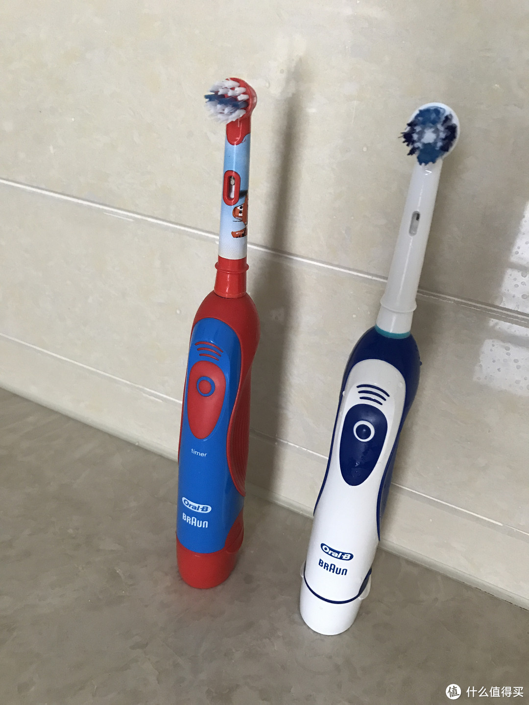 让大人和宝宝都爱上刷牙——Oral-B 成人和宝宝入门款2D电动牙刷
