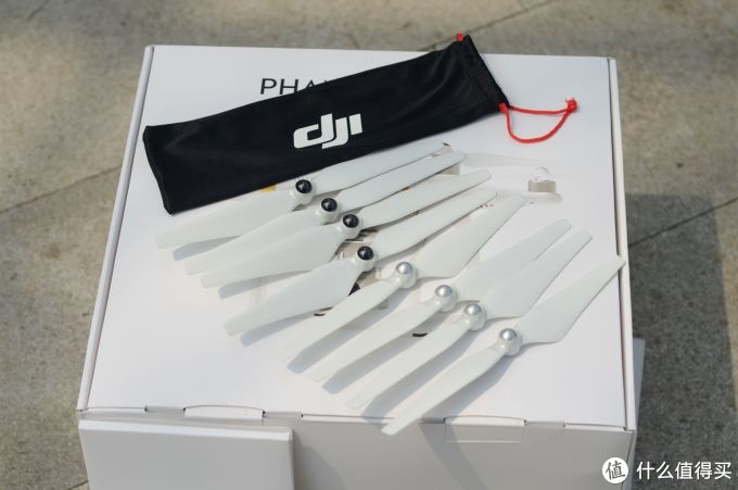 入门无人机怎么选,大疆dji phantom 精灵3SE 无人机两个月使用感受