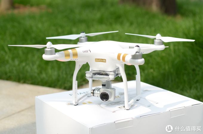 入门无人机怎么选,大疆dji phantom 精灵3SE 无人机两个月使用感受