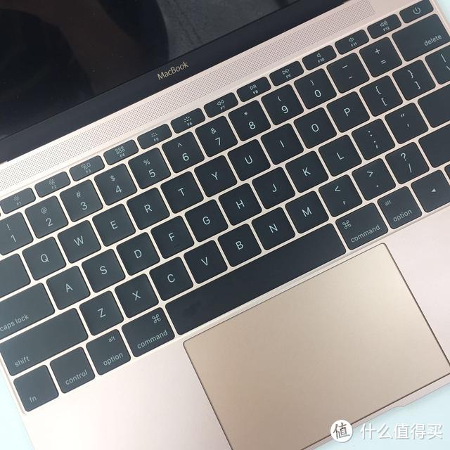 HUAWEI 华为 MateBook X和 Macbook 哪个更合适商务办公？