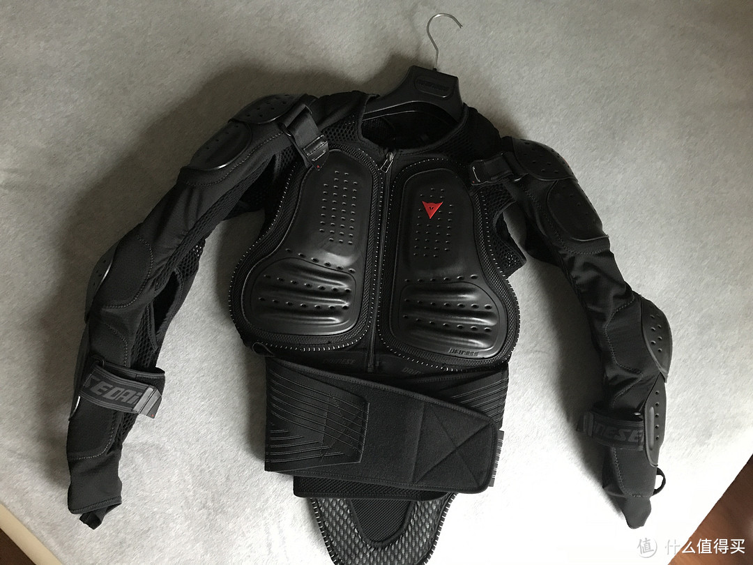 Dainese 护甲衣 伪开箱 评测