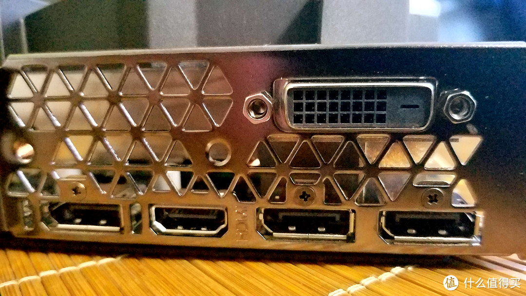 ZOTAC 索泰 GeForce GTX1080Ti AMP Extreme 卡皇降临