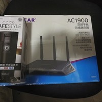 美国网件 R6800 路由器使用总结(配件|接口)