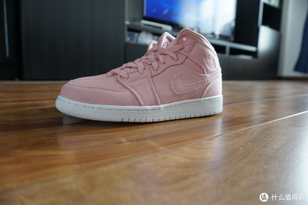 Air Jordan 1 Mid BG 篮球鞋 粉色 开箱